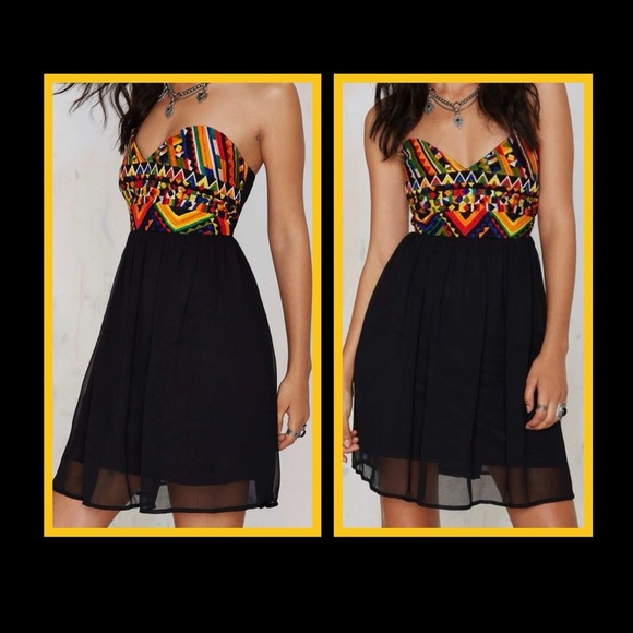 ⭐️BOGO FREE⭐️ NWT GLAMOROUS Strapless Dress - Picture 2 of 13